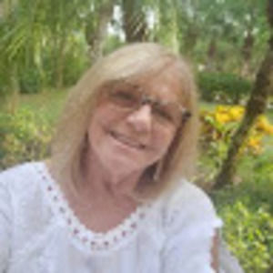 Meet your Posher, Deanna